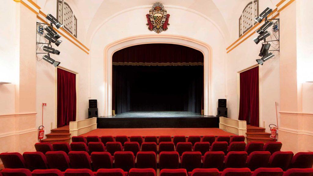 Milano, sconto a teatro a sostenitori ddl Zan. Lega: via finanziamenti pubblici